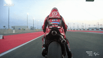 MotoGP 的 Pol Espargaro 賽車 GIF
