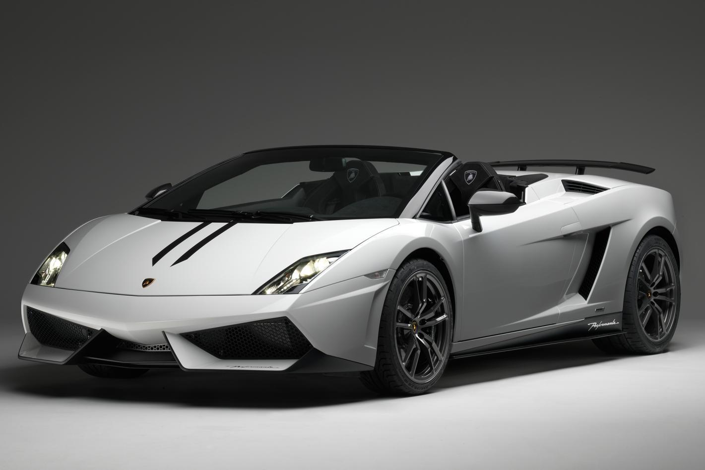 2014-Lamborghini-Gallardo-LP-570-4-Spyder-Performante-front-three-quarters.jpg
