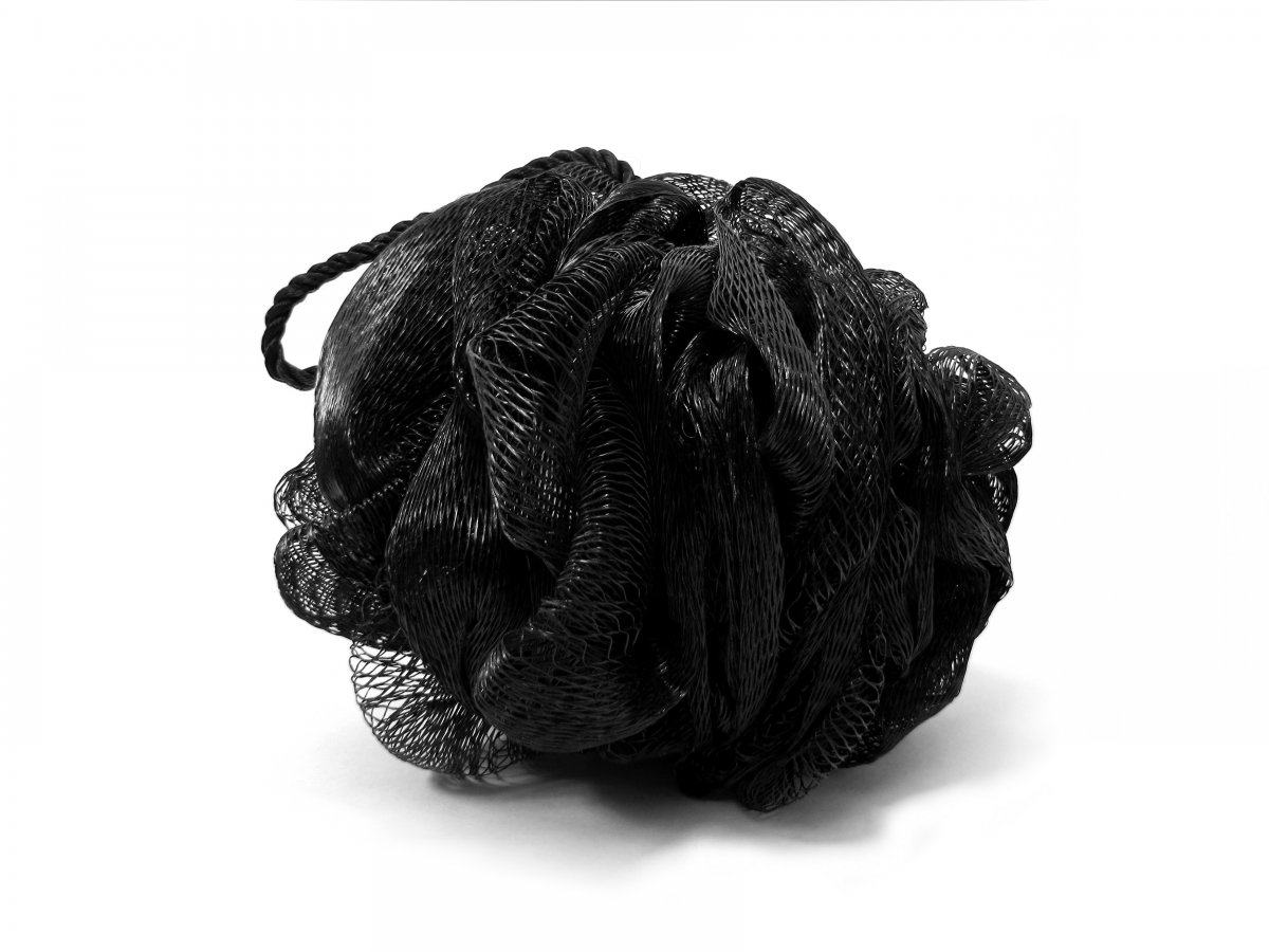 Black_mesh_sponge.jpg