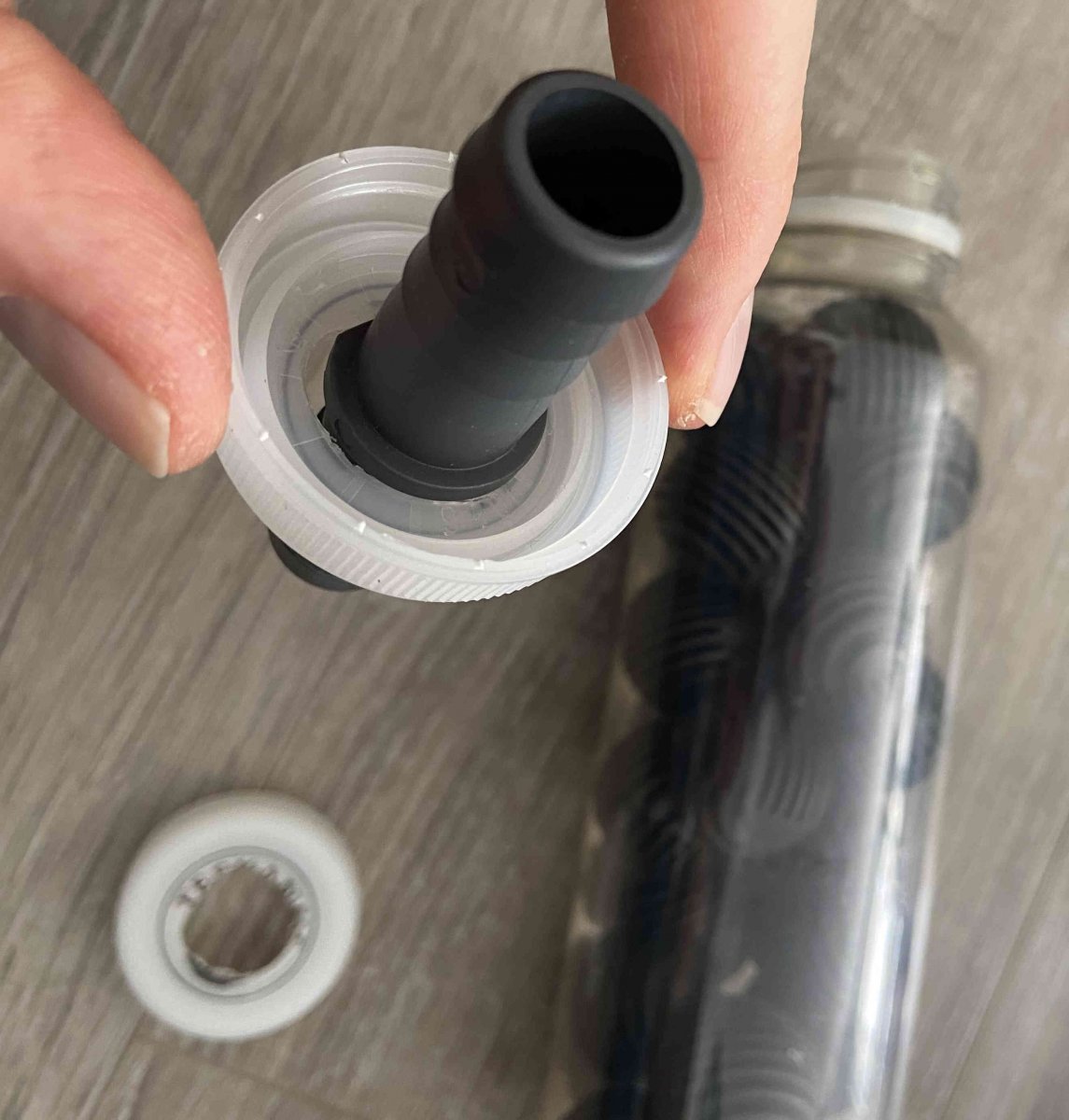 CO2_reactor_feedLineH2O_small.jpg