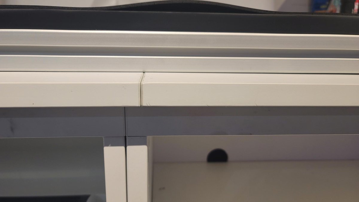 desk.jpg
