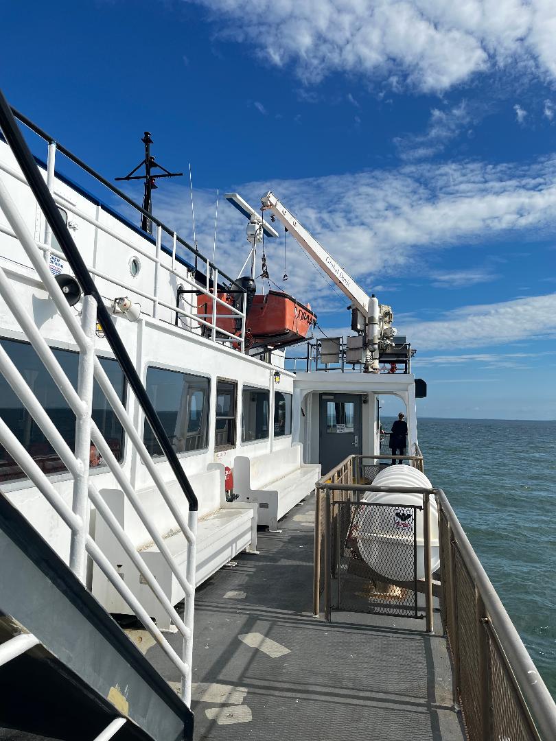 Ferry.jpg