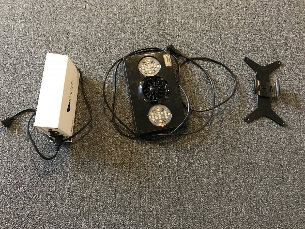 Ecotech Radion XR30 Pro G3 Gen3 w/ Mounting Bracket | Reef2Reef