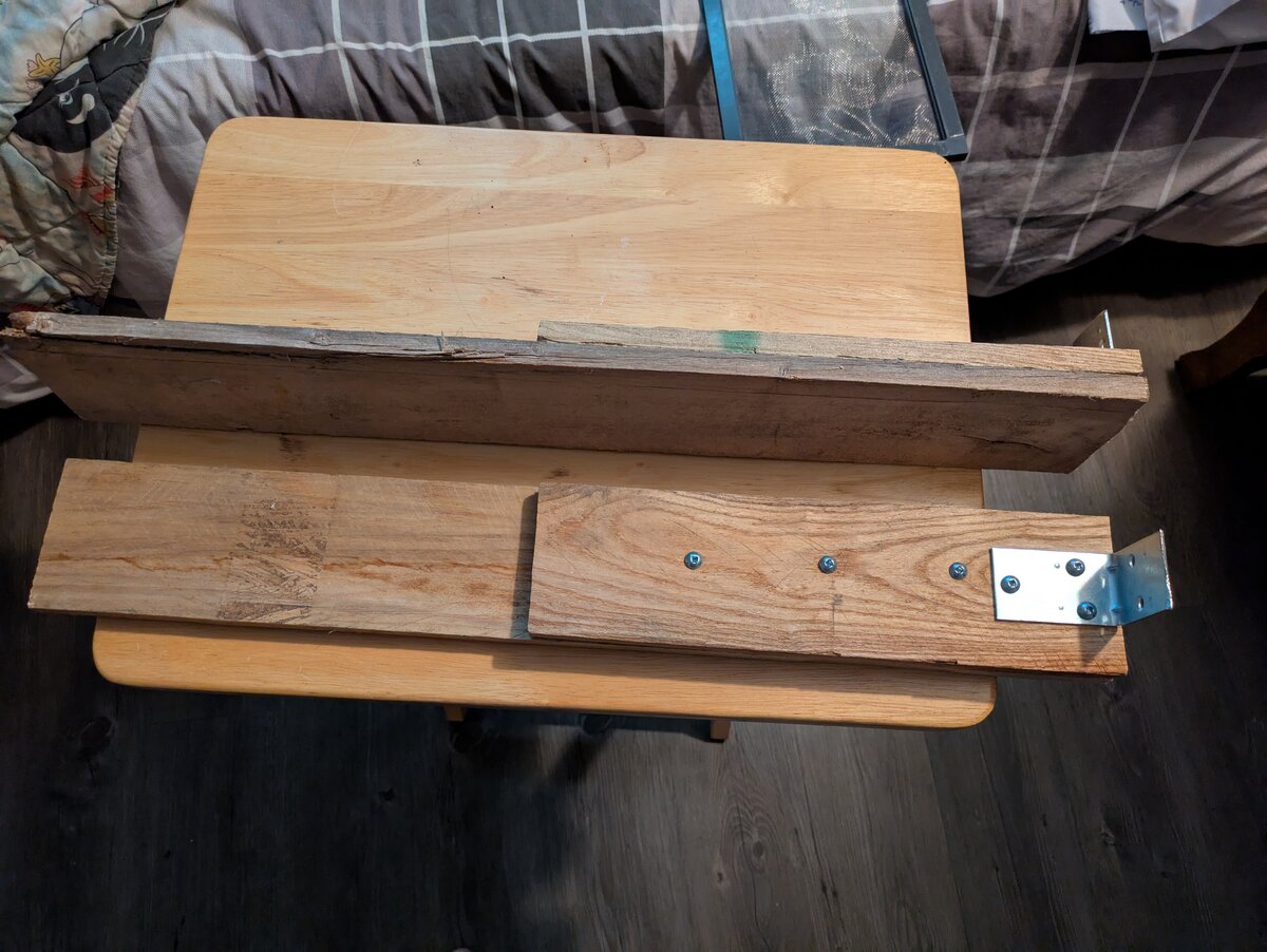 Light brackets.jpg