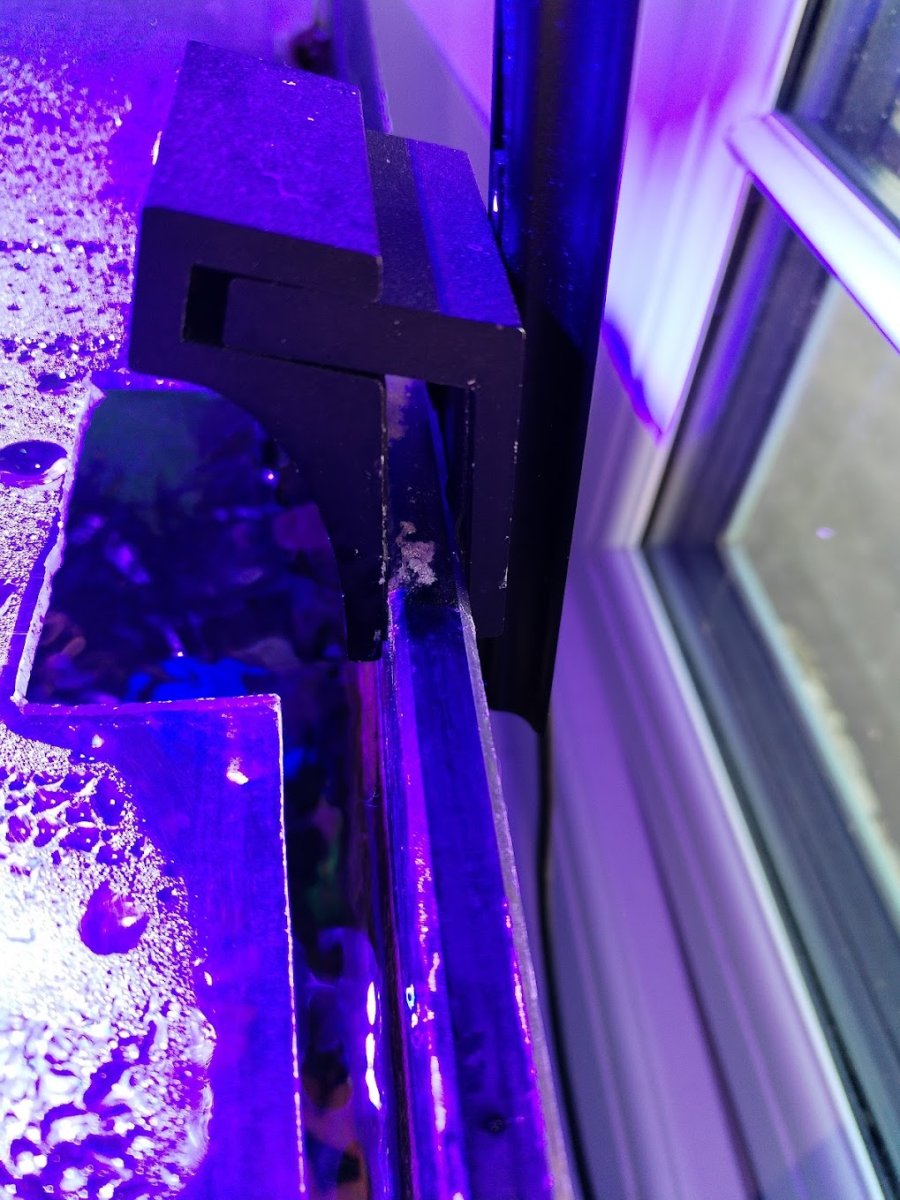 Light Mount Glass.jpg