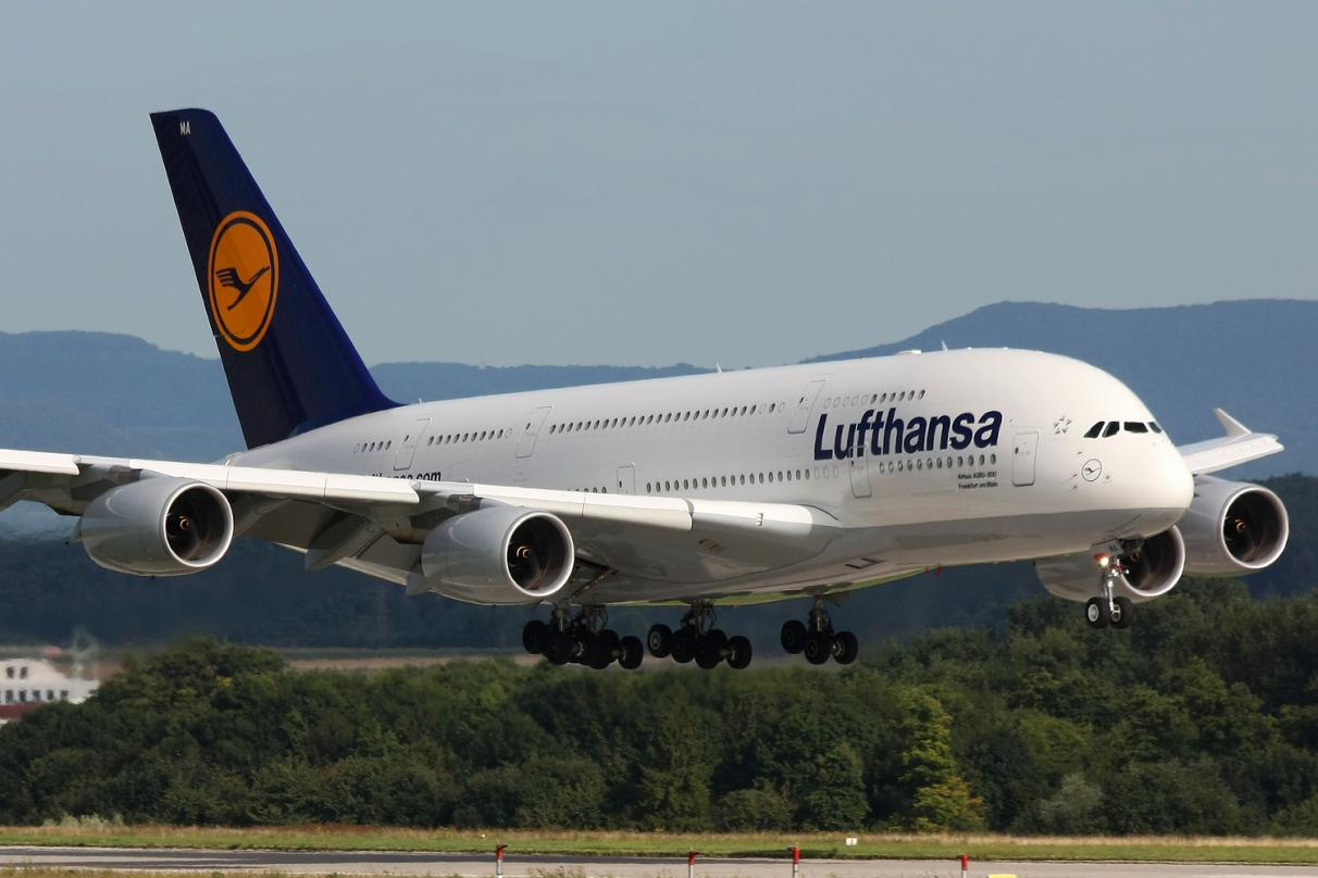 Lufthansa_A380_D-AIMA-1.jpg