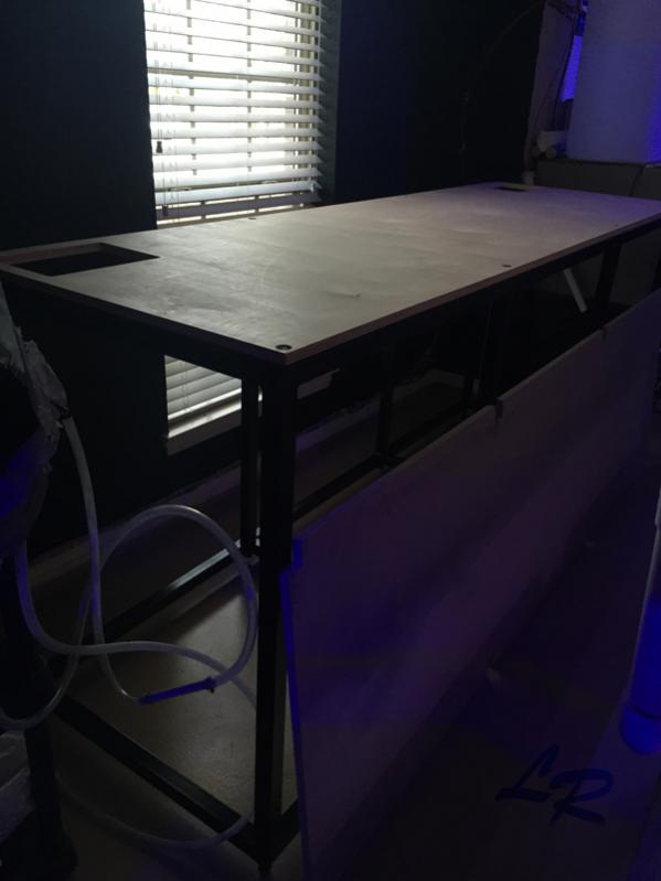 New200FragStand2.jpg