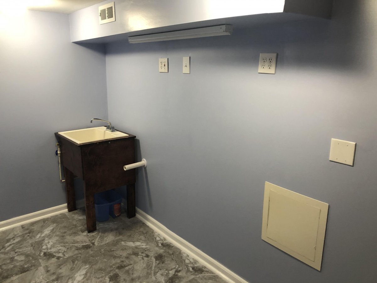 sink installed.jpg