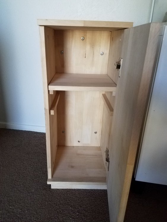 stand 2.jpg