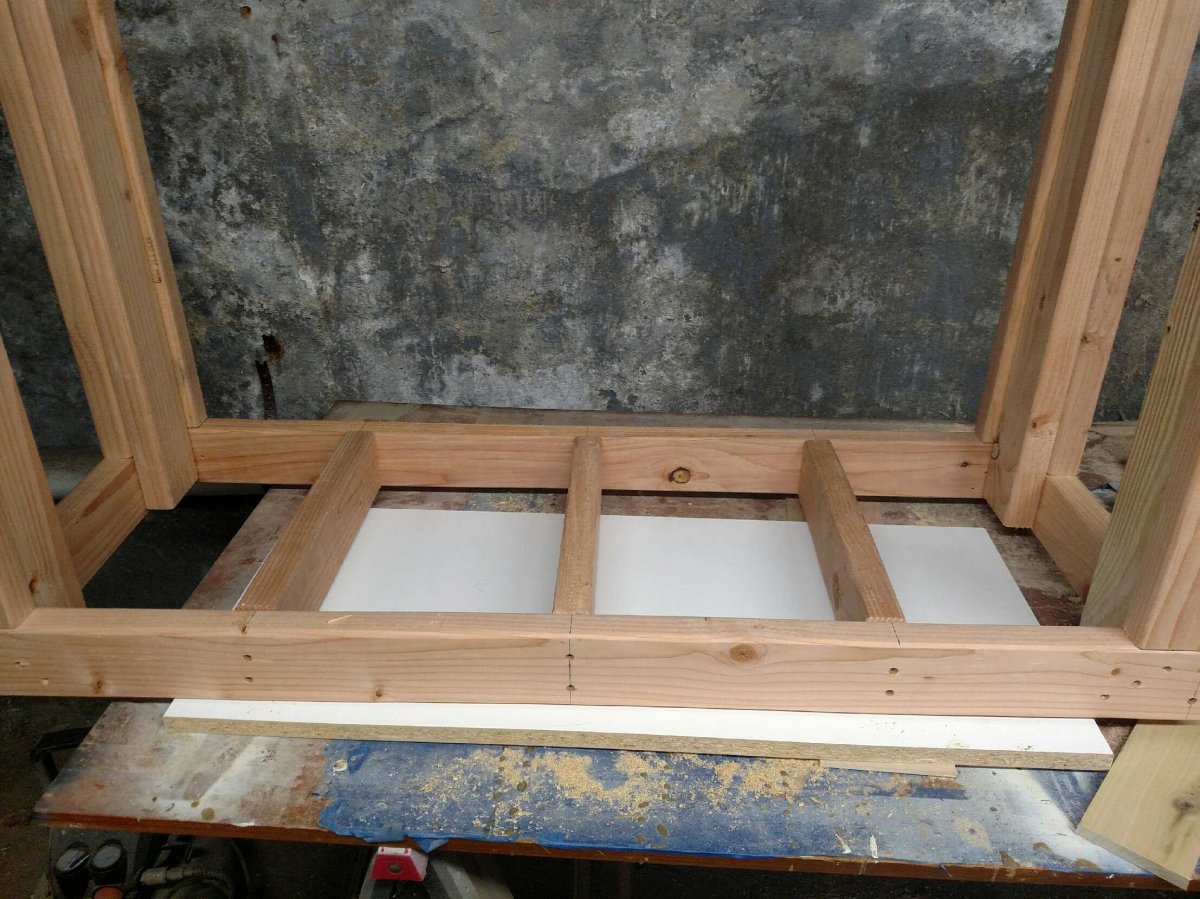 Stand7.jpg