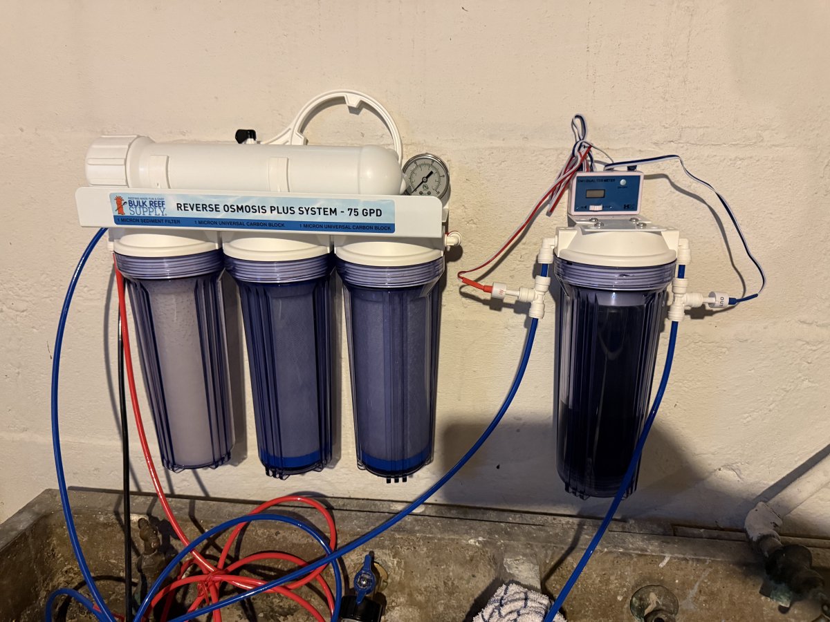 Ohio - Aquariums - ATO - Lighting - Misc. Pumps - Filters - RO/DI ...