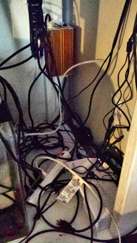 Cable Management™ 5 – Think Tank Photo