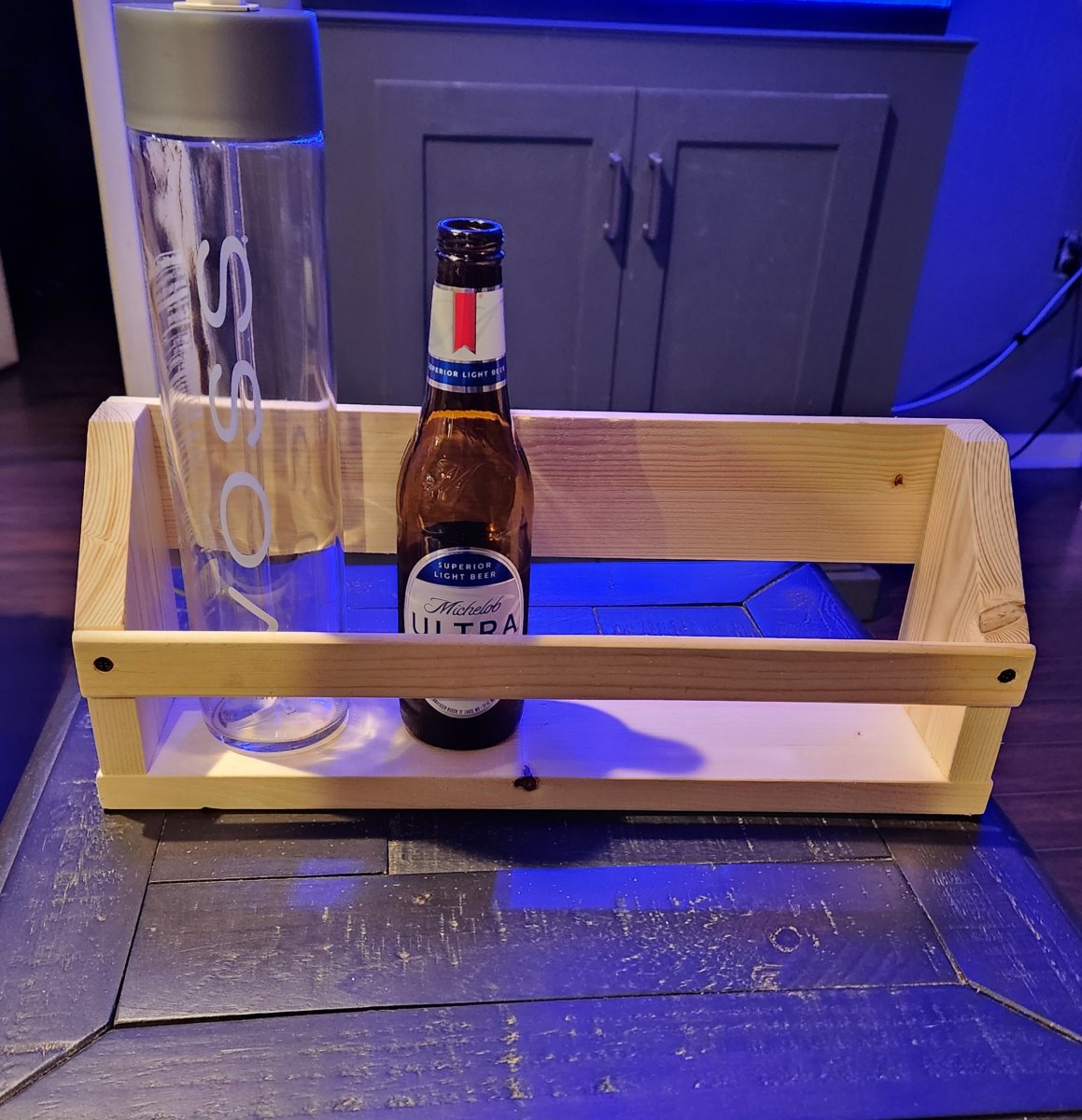 voss holder 2.jpg