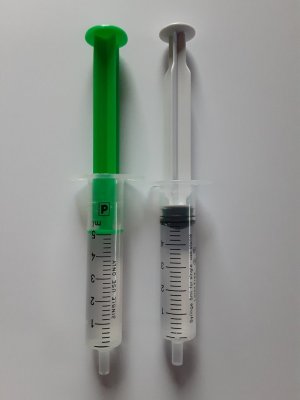 2 different 5ml syringes.jpg