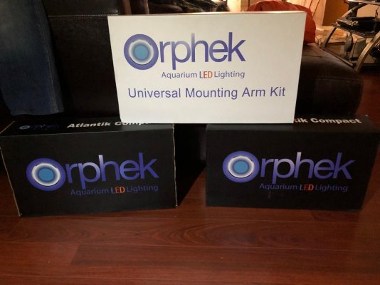 Orpheck Atlantick Gen 2 Lights w: brackets.jpeg Orpheck Atlantick Gen 2 Lights w: brackets.jpeg