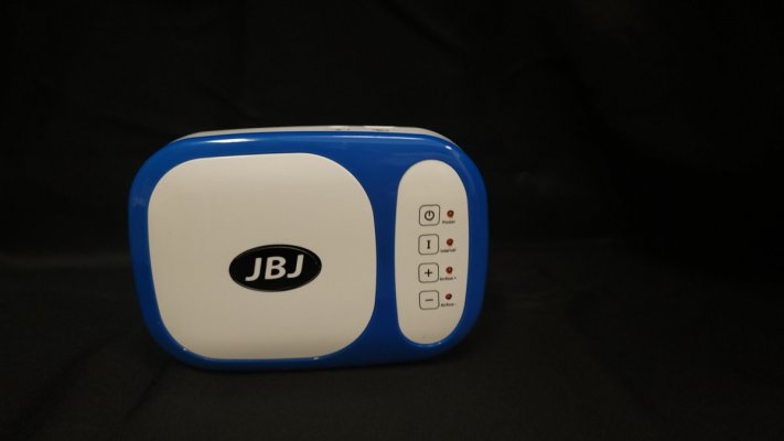 JBJ Maximum Air Battery Backup Air Pump 2 of 2.jpeg