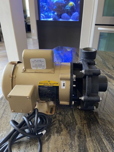 FS: Reeflo Hammerhead/Barracuda Hybrid Pump Gold Pump