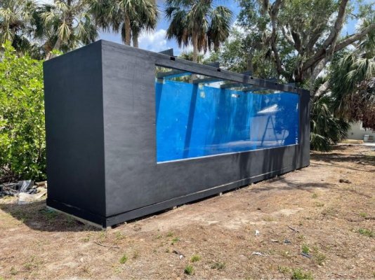 14000-gallon-aquarium-for-sale-768x576.jpeg