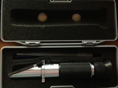 Refractometers Or Hydrometers: Why The Latter Should Contain A Warning