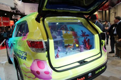 SpongeBoB-Toyota-Highlander-Tanked-Edition-cargo-area-tank-3.jpg